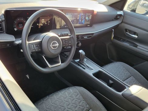 New 2026 Nissan Kicks SV w/ SV Premium Package image 5