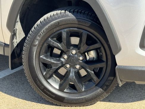 Used 2023 Toyota RAV4 LE image 29