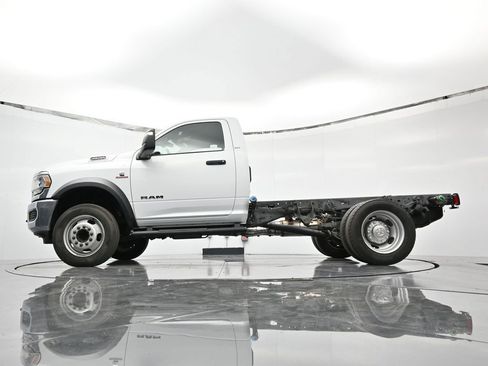 Used 2023 RAM 4500 SLT w/ Quick Order Package 2YG SLT RWD image 47