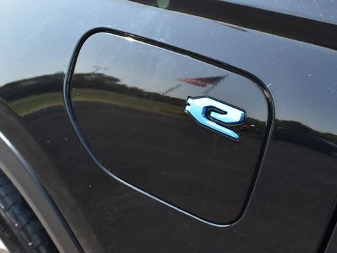 Used 2023 Jeep Grand Cherokee 4WD 4xe image 12