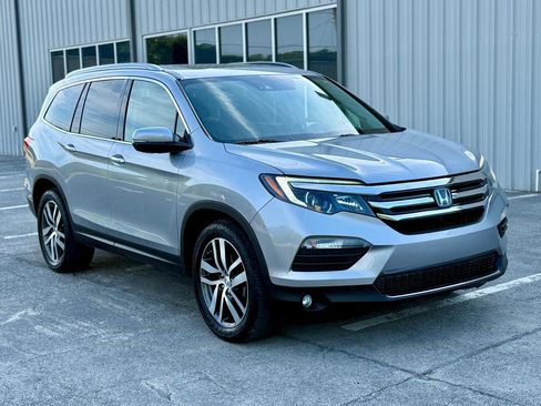 Used 2016 Honda Pilot Elite image 14