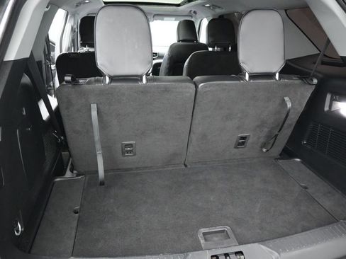 Certified 2023 Ford Explorer XLT w/ Equipment Group 202A RWD image 9