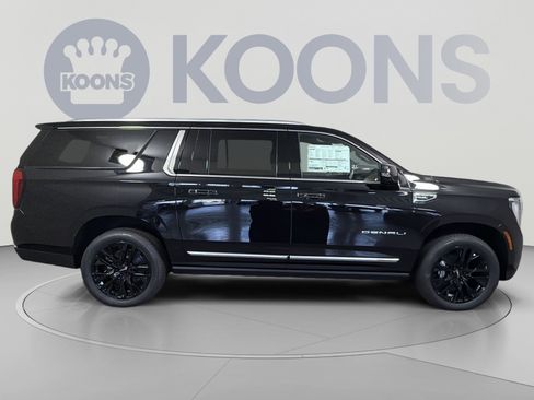 New 2026 GMC Yukon XL Denali w/ Sun & Power Step Package AWD/4WD image 8