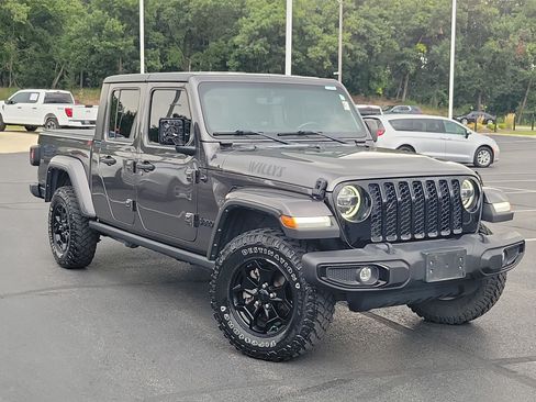Used 2022 Jeep Gladiator Sport AWD/4WD image 31