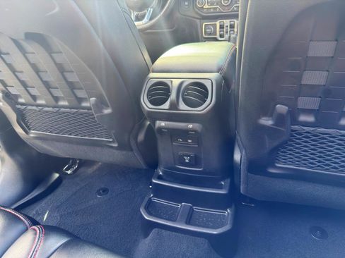 Used 2020 Jeep Wrangler Unlimited Rubicon w/ Quick Order Package 28Y Recon AWD/4WD image 40