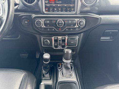 Used 2021 Jeep Wrangler Unlimited Sahara image 15