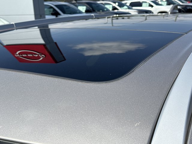 Certified 2023 Nissan Rogue Platinum FWD image 15