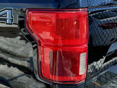 Used 2018 Ford F150 Lariat image 34