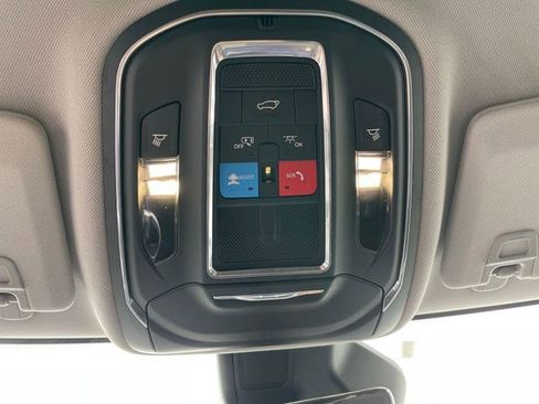 Certified 2023 Jeep Grand Cherokee Limited w/ Luxury Tech Group II AWD/4WD image 56