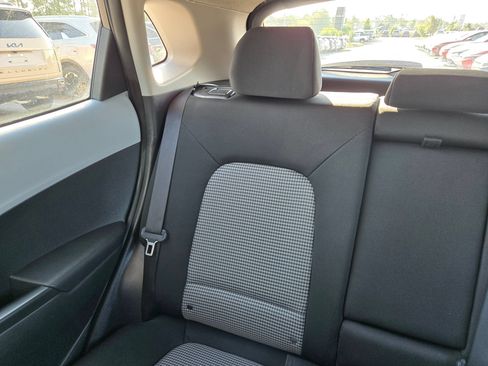 Used 2020 Hyundai Kona SE FWD image 12