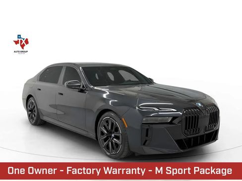 Used 2023 BMW 740i w/ Parking Assistance Package RWD image 1