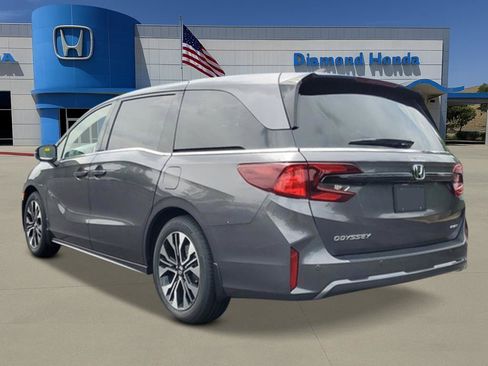 New 2026 Honda Odyssey Elite image 2