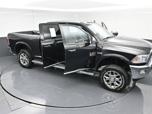 Used 2016 RAM 2500 Limited AWD/4WD image 37