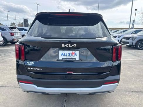 New 2026 Kia Sorento LX image 7