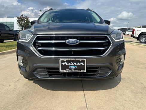Used 2019 Ford Escape SE FWD image 9
