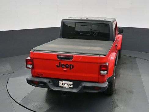 Used 2024 Jeep Gladiator Sport image 29