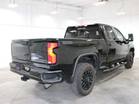 Used 2026 Chevrolet Silverado 2500 LT w/ Trail Boss Package AWD/4WD image 9