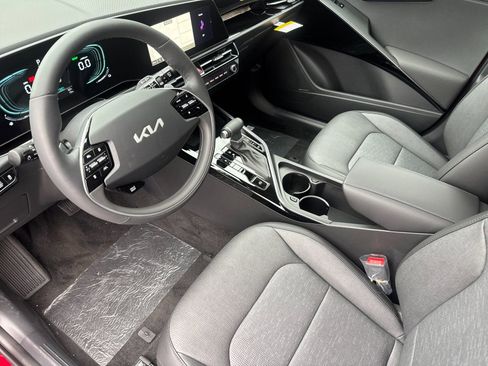 New 2026 Kia Niro SX image 10