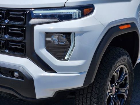 New 2025 GMC Canyon Elevation w/ Convenience Package image 6