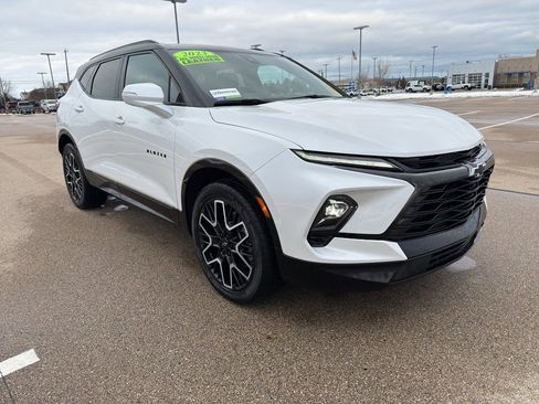 Certified 2023 Chevrolet Blazer RS w/ Driver Confidence II Package AWD/4WD image 6