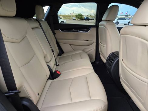 Used 2017 Cadillac XT5 FWD w/ LPO, Wheel Lock Package image 25