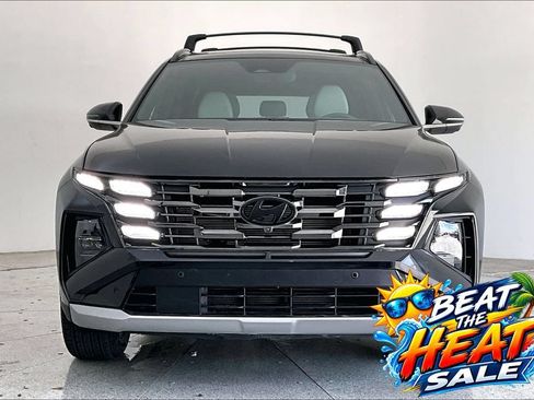 Used 2025 Hyundai Tucson Limited FWD image 3