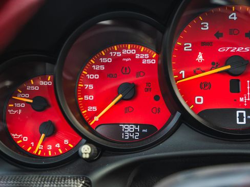 Used 2018 Porsche 911 GT2 RS RWD image 32