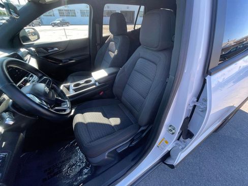 Used 2025 Chevrolet Equinox LT image 36