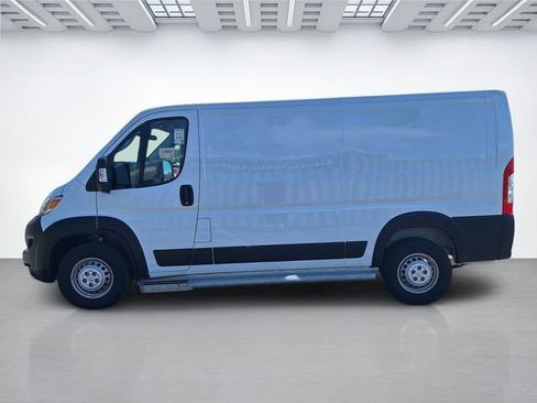 Used 2025 RAM ProMaster 2500 w/ U-Haul Equipment Group FWD image 7