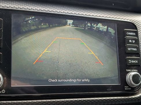 Used 2022 Nissan Kicks SV w/ Interior Electronics Package FWD image 27