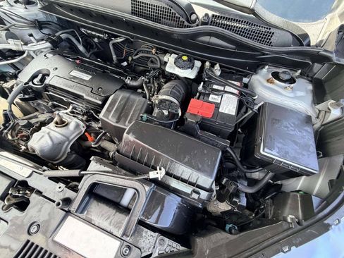 Used 2017 Honda CR-V LX image 15