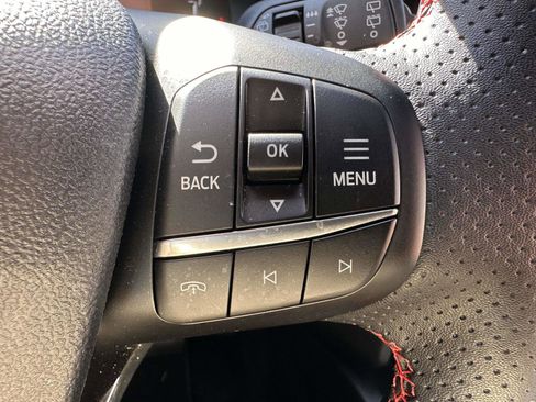 Used 2025 Ford Escape ST-Line w/ Tech Pack #1 image 17