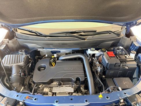 Used 2026 Chevrolet Equinox LT FWD image 4