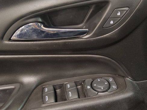 Used 2019 Chevrolet Equinox Premier image 27