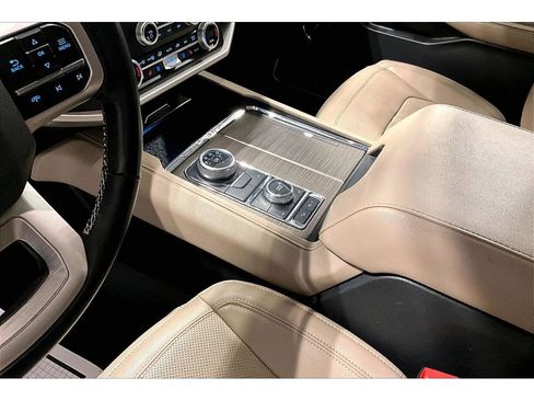 Used 2024 Ford Expedition Max Limited AWD/4WD image 18