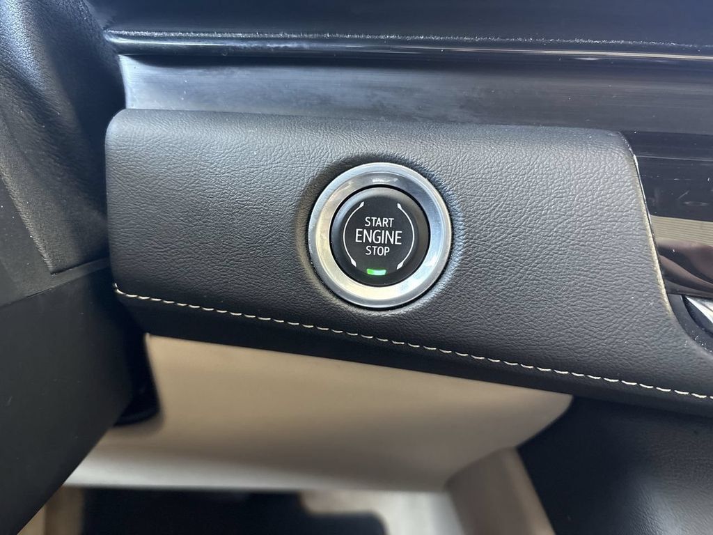Certified 2023 Cadillac Escalade Premium Luxury w/ Performance Package AWD/4WD image 17