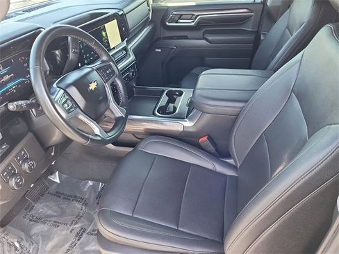 Used 2024 Chevrolet Silverado 3500 LTZ w/ LTZ Convenience Package image 10