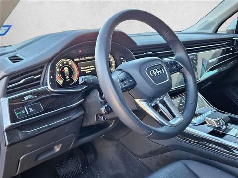 Used 2024 Audi Q7 3.0T Prestige image 10