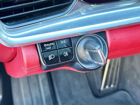 Used 2019 Porsche Panamera 4 image 10