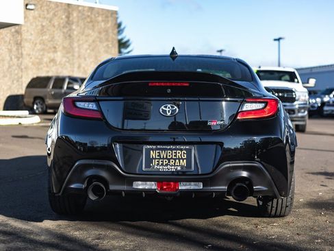 Used 2024 Toyota GR86 Premium image 9