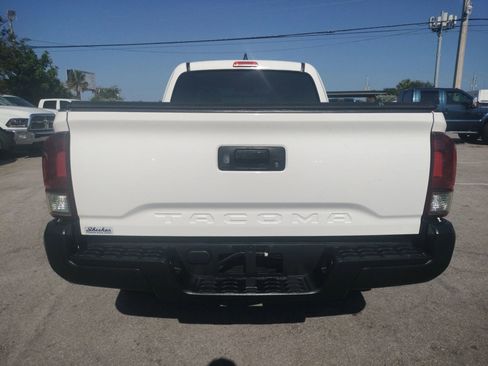 Used 2020 Toyota Tacoma SR RWD image 6