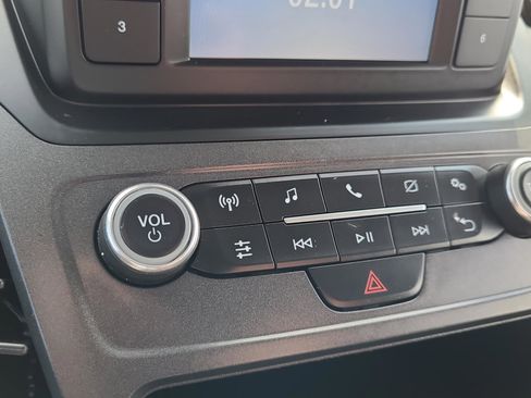 Used 2019 Ford Transit Connect XL image 24