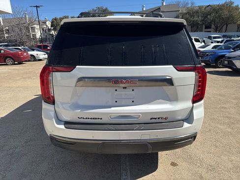 Used 2023 GMC Yukon AT4 w/ AT4 Premium Plus Package image 4