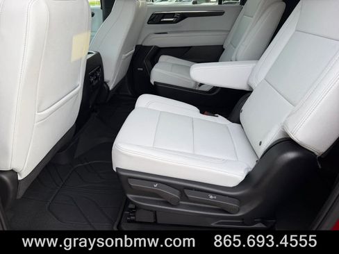 Used 2025 Chevrolet Suburban Premier w/ Sun And Tow Package AWD/4WD image 14