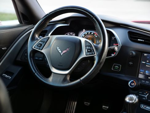 Used 2015 Chevrolet Corvette Stingray Coupe w/ 2LT Preferred Equipment Group image 17