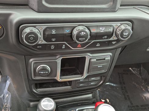 Certified 2023 Jeep Wrangler Sport image 22