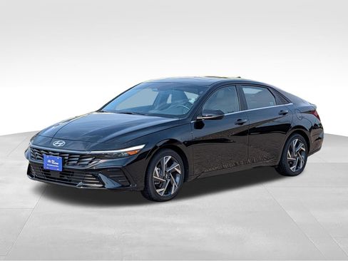 Used 2024 Hyundai Elantra Limited FWD image 1