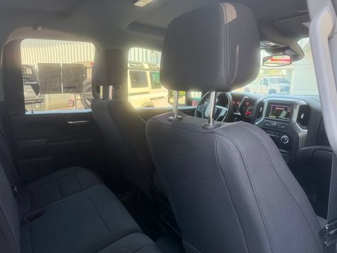 Used 2025 Chevrolet Silverado 2500 W/T AWD/4WD image 12