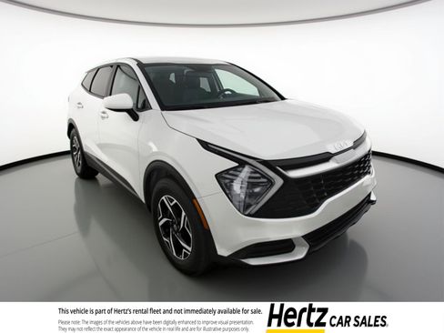 Used 2025 Kia Sportage LX FWD image 1