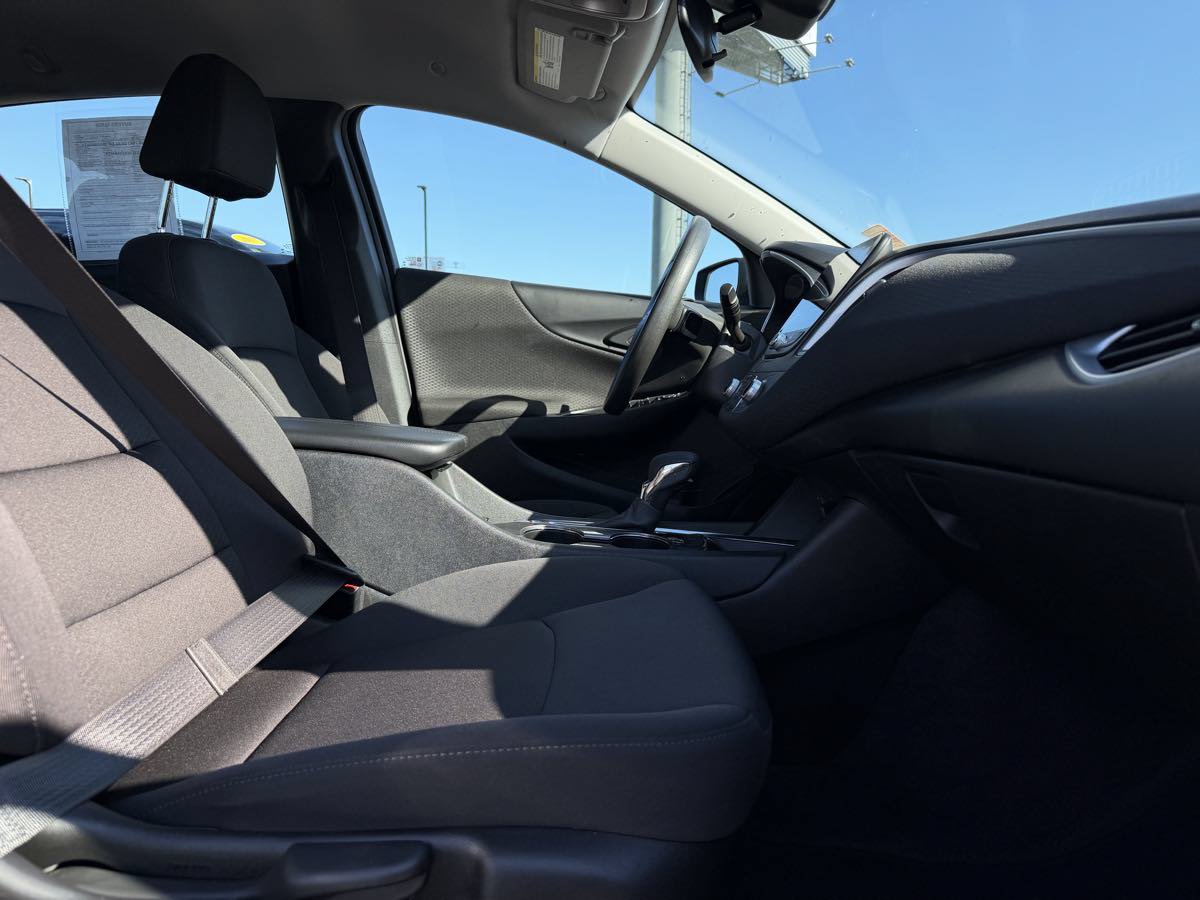 Used 2023 Chevrolet Malibu LT FWD image 12